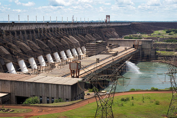 Paraguay no puede seguir con una cesión “barata” en Itaipú | DIARIO PRIMERA PLANA