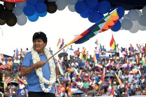 Evo Morales fue declarado persona non grata por la comisión de Relaciones Exteriores del Congreso de Perú - .::Agencia IP::.