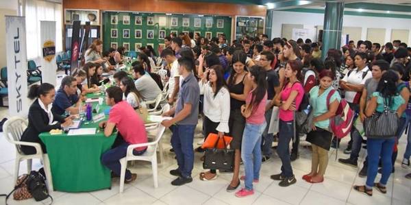 Feria de empleos en San Bernardino con asesoramiento de Dirección de Empleo de la ANR - ADN Digital