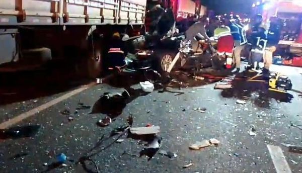 Dos muertos y tres heridos en accidente en Foz de Yguazú - ABC en el Este - ABC Color