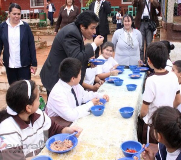 Almuerzo escolar para niños de Ñemby