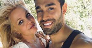 La Nación / Britney y su novio quieren tener “la boda más  grande del mundo”