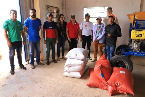 Indígenas de Canindeyú incursionan en el cultivo del cáñamo con fines industriales - .::Agencia IP::.