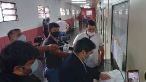Denuncian por varios delitos a ex intendentes de Minga Guazú