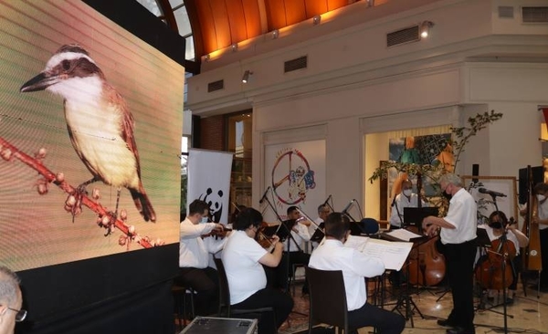 Diario HOY | La OSCA canta a Radio Cáritas en su 85 aniversario