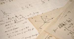La Nación / Manuscrito de Einstein vendido a precio récord de 11,6 millones de euros