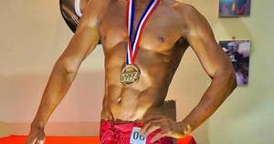 La Nación / El periodista del Grupo Nación, Lucas Renatto, se alzó con el primer puesto del Mister Paraguay WFF