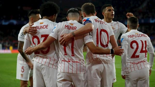 El Sevilla logra su primera victoria y depende de sí mismo