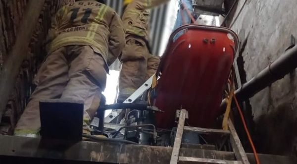 Hombre muere electrocutado en el Mercado de Abasto