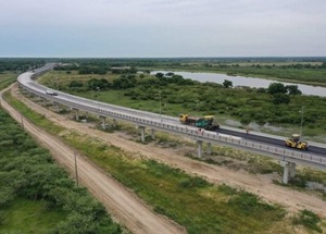 Inició extendido asfáltico del puente sobre el Tebicuary para ruta Alberdi-Pilar | Ñanduti