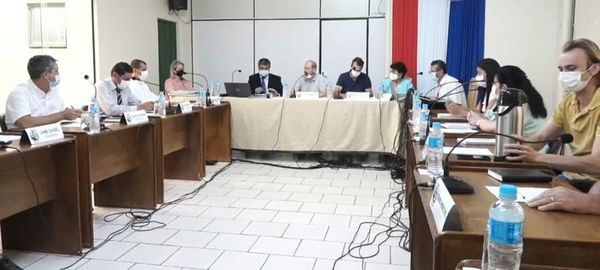 Denuncian “cocinada” en conformación de comisiones en Santa Rosa del Monday - ABC en el Este - ABC Color