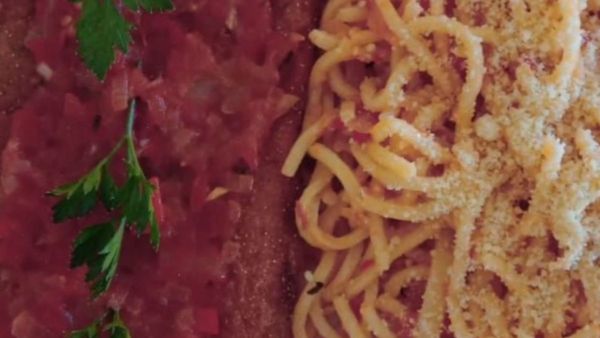 Fideo de sandía es el nuevo boom en festival de la fruta