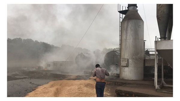Planta de producción de asfalto líquido en San Alfredo sufre incendio parcial