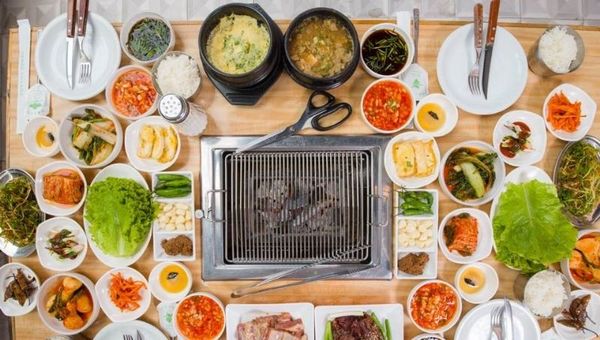 Kyungkyune: la parrillada coreana que te permite asar la carne a tu gusto en la mesa
