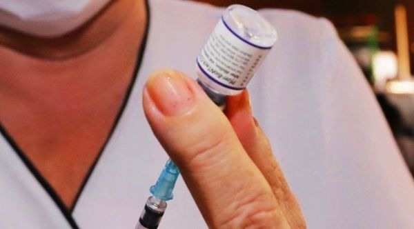 Vacunación domiciliaria llegó a 350.000 personas