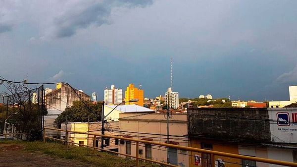 Miércoles caluroso con pronóstico de lluvias