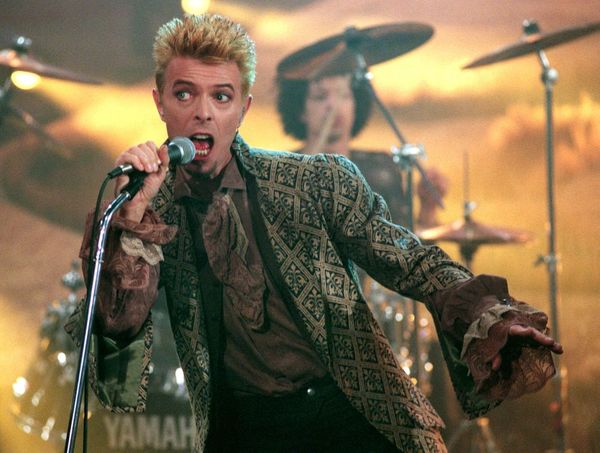 Toy: el disco fantasma de David Bowie sale de la oscuridad