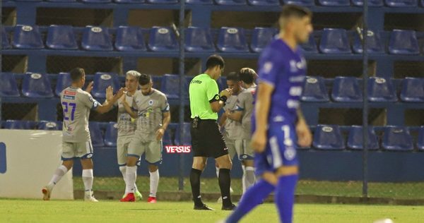 El 12 de Octubre pierde a su mejor jugador ante Cerro