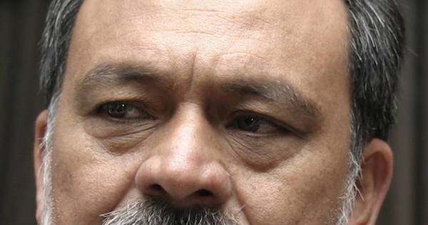 La Nación / Denuncian a senador por invasiones en Canindeyú