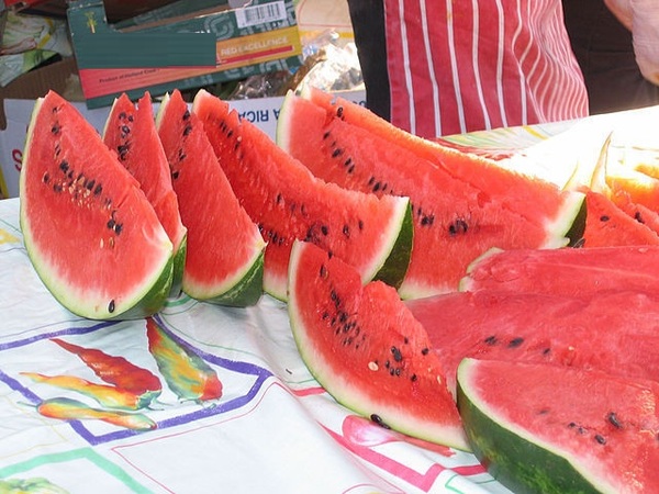 Fideos y milanesas de sandía son los atractivos de la expo de la fruta en San Pedro del Paraná