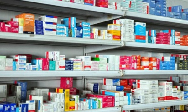 Sancionan proyecto que permitirá a DINAVISA regular precio de medicamentos