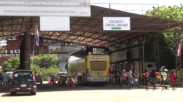 Unas 2000 personas ingresan a diario por el puente San Roque