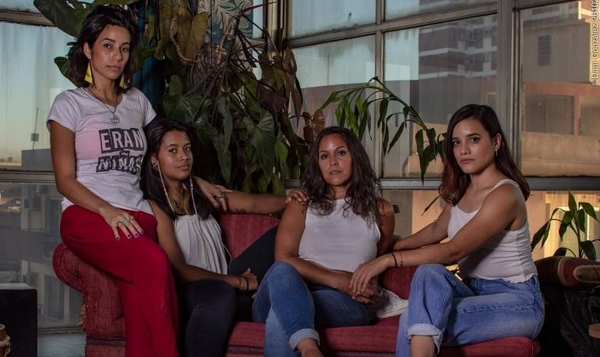 Diario HOY | “De noche duermen las flores – pomegranate”, en el Juan de Salazar