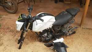 Policía recupera motocicleta que estaba siendo desarmada | Radio Regional 660 AM