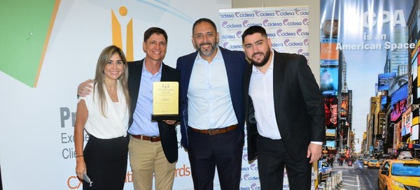 Tigo recibió el premio a mejor estrategia en el Customer Experience