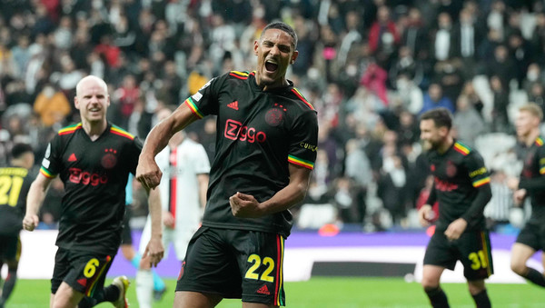 Ajax continúa su marcha imparable en Champions