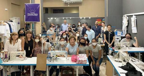 La Nación / En un desfile mostrarán creaciones de mujeres en situación de vulnerabilidad