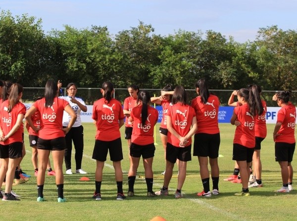 Con plantel completo activó la Absoluta Femenina - APF