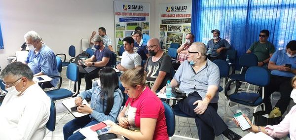 Abdo y Bolsonaro mantienen una agenda oculta ante sus pueblos, reiteran en un seminario en Foz de Yguazu - ABC en el Este - ABC Color