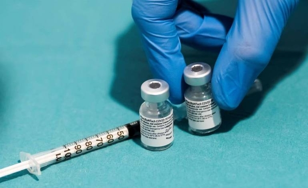 Diario HOY | Indican que tras 90 días de la segunda vacuna el riesgo de infección aumenta gradualmente