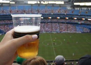 Olimpia plantea idea de implementar venta de cerveza en los estadios