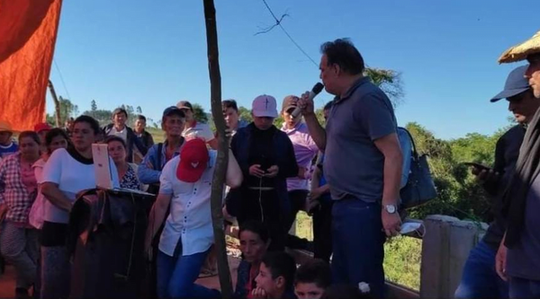 Imputan a casi 30 personas por invadir tierras bajo padrinazgo de senador - Noticiero Paraguay