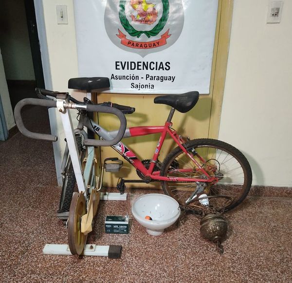 Arrestan a presuntos ladrones domiciliarios gracias a aviso de vecinos - Nacionales - ABC Color