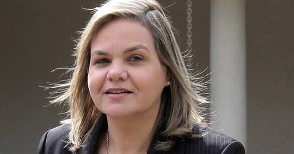 La Nación / Diplomáticos rechazan el ingreso sin concurso