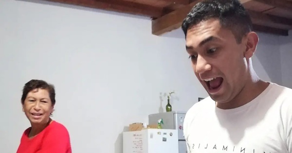 Joel Sandino y su madre son una verdadera mezcla explosiva