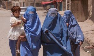 Las mujeres afganas piden a la comunidad internacional que presione a los talibanes para que no sean eliminadas de la sociedad - OviedoPress