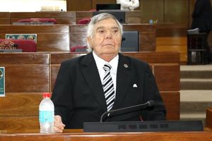 Homenaje a ODD: Senado reconoce trayectoria del dirigente deportivo más ganador - Nacionales - ABC Color