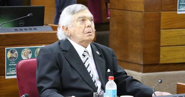 La Nación / Osvaldo Domínguez Dibb recibió homenaje del Senado