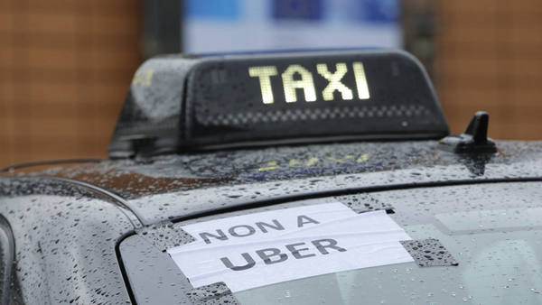 Uber dejará de operar en Bruselas a partir del viernes tras sentencia