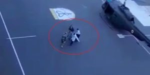 Video: víctimas de caída de helicóptero en Ñu Guasu fueron auxiliadas sin camillas - Nacionales - ABC Color