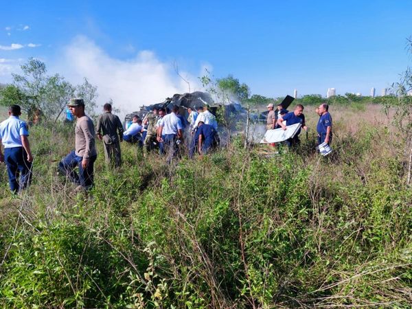 Tres fallecidos tras caída de helicóptero de las Fuerzas Armadas