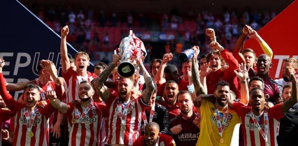 Diario HOY | El Brentford repetirá camiseta la temporada que viene por el medioambiente