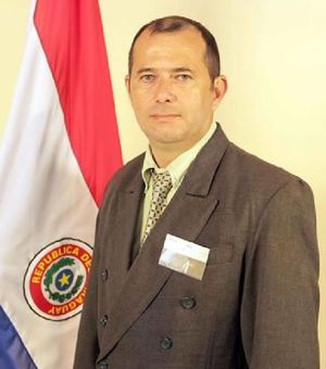 Fiscal imputa a jueces y actuaria por supuesta producción de documentos falsos - Nacionales - ABC Color