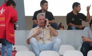 Aldave: “Este tema no reviste seriedad” - Fútbol - ABC Color