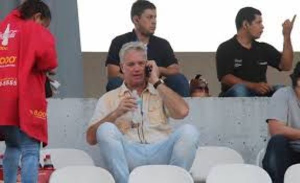 Aldave: “Este tema no reviste seriedad” - Fútbol - ABC Color