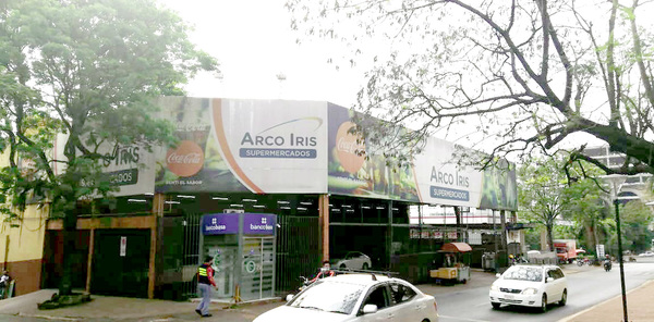 Extrabajadores de Arco Iris reclaman cobro de indemnización - La Clave
